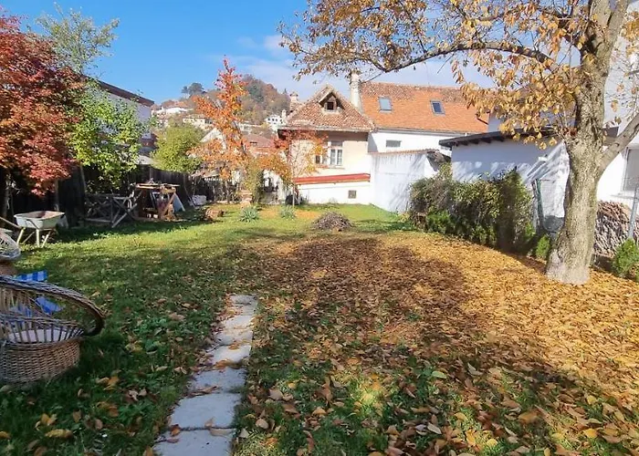 Happy Mood Apartments